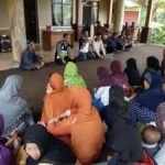 Angguta Bhabin  Polsek Pujon Polres Batu Sambang DDS  Kepada Masyarakat Dan Pemuda Binaanya