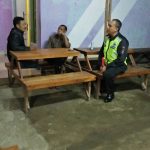 Anggota Polsek Ngantang Polres Batu Hadir di Tengah – Tengah Masyarakat Melaksanakan Patroli Dialogis Berikan Himbauan Kamtibmas