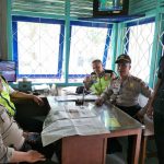 Giat Sambang, Kapolsek Ngantang Polres Batu Bersama Anggota Giatkan Patroli Dialogis Ke Taman Wisata Selorejo Wilayah Binaannya