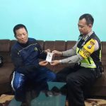 Anggota Polsek Batu Polres Batu Lakukan Kunjungan Bhabin Ke Ketua RT Desa Binaan