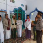 GIAT BINLUH, Bhabinkamtibmas Polsek Kasembon Polres Batu Sambang Masjid dalam rangka harkamtibmas