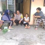 Kegiatan Kunjungan Kerukunan Warga Bhabinkamtibmas Kelurahan Songgokerto Polsek Batu Kota Polres Batu serap aspirasi warga dalam rangka Harkamtibmas