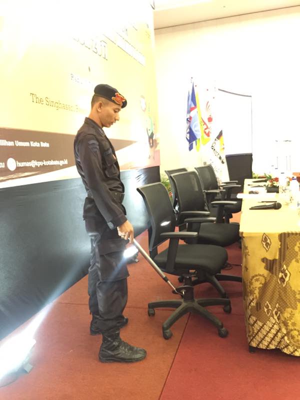 Polri dan TNI Amankan Rapat Pleno Terbuka Penetapan Paslon Terpilih