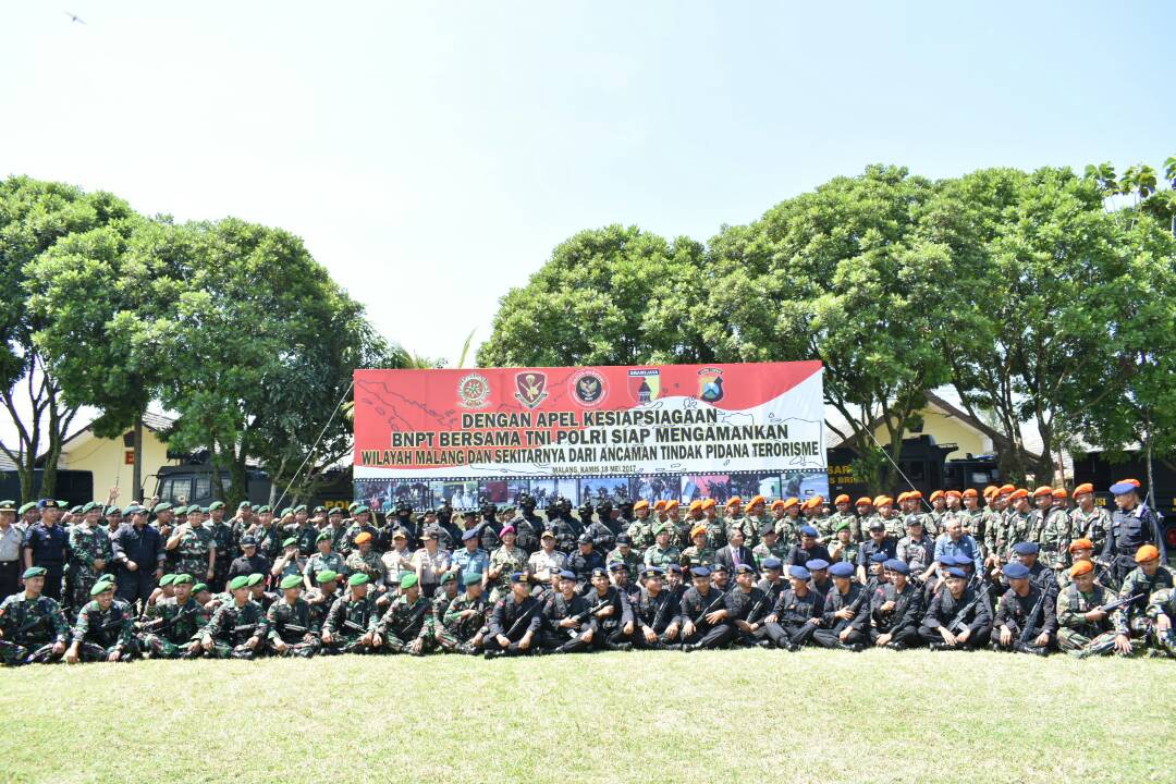 Kapolres Batu Hadiri Apel Kesiapsiagaan Penanganan BNPT Bersama TNI-Polri