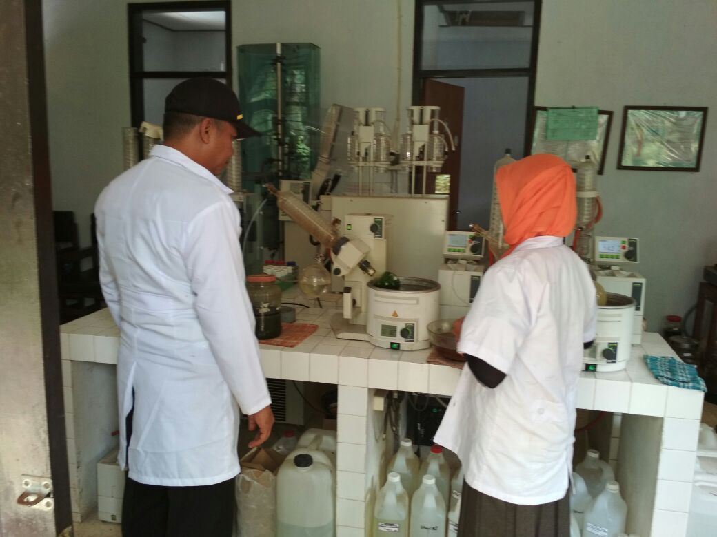 Kanit Sabhara Polsek Batu Kota Polres Batu Melaksanakan Patroli Sambil Belajar Unit Pelayanan Teknis Materia Medica Batu