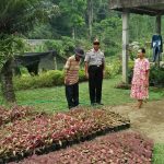 Kapolsek Ngantang Polres Batu Melaksanakan Giat Binluh Kepada Tomas dan Petani Bunga di Desa Pagersari