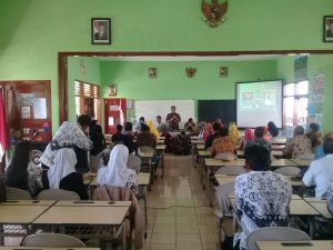 Polsek Batu Polres Batu Menghadiri Kegiatan Penilaian Sekolah Songgokerto Juga Berikan Pesan Kamtibmas