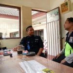 Anggota Bhabinkamtibmas Polsek Batu Kota Polres Batu Laksanakan Giat Sambang Kelompok Satpam Hotel