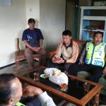 Polsek Ngantang melaksanakan giat Patroli dialogis Koordinasi Dengan Perhutani RPH Sekar Antisipasi Pohon Tumbang dan Tanah Longsor