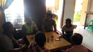 Anggota Bhabinkamtibmas Polsek Batu Kota Polres Batu Sambang Kunjungan Warga Kel Temas Berikan Himbauan Kamtibmas
