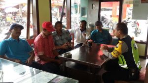 Binmas Polsek Batu Kota Polres Batu Kunjungan Kelompok Pam Swakarsa Bersama Anggota Satpam