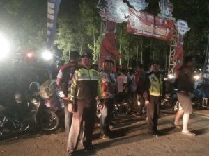 Anggota Polsek Bumiaji Polres Batu Laksanakan Pengamanan Jambore Yamaha Vixion ke V Ciptakan Suana Aman dan Kondusif