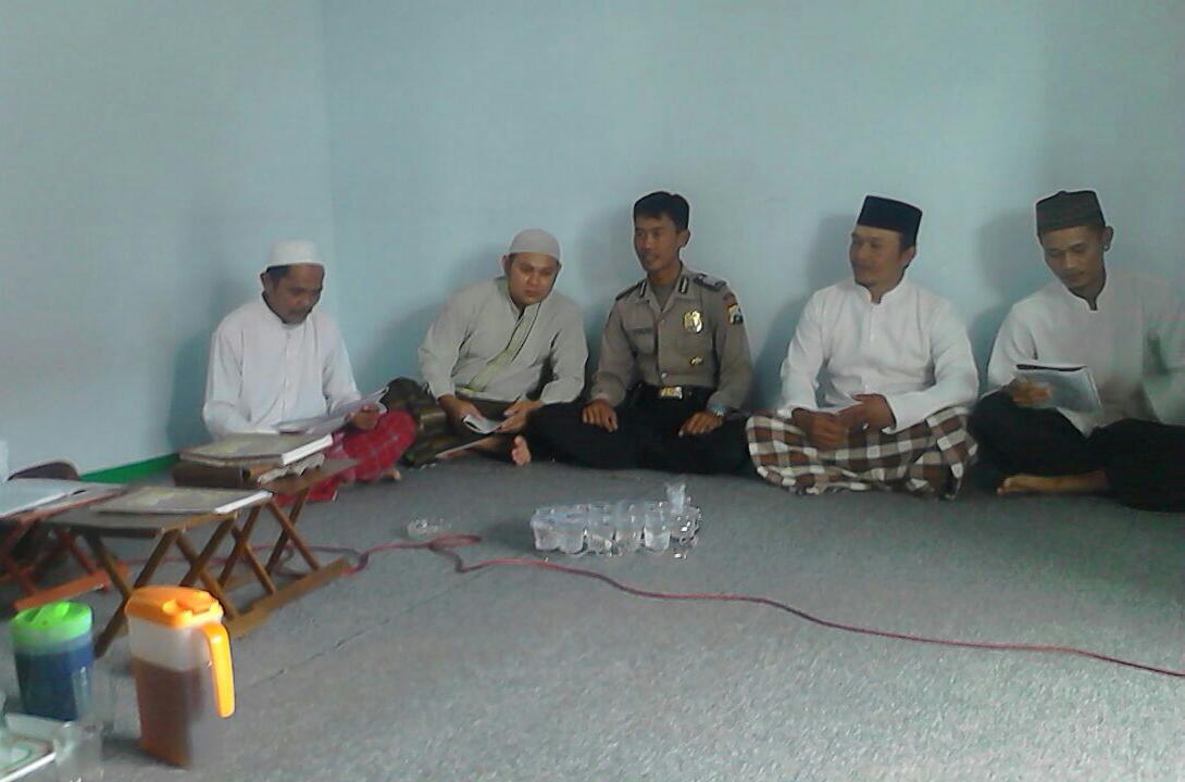Anggota Bhabin Dadaprejo Polsek Junrejo Polres Batu Melaksanakan Sambang Ke Tokoh Agama