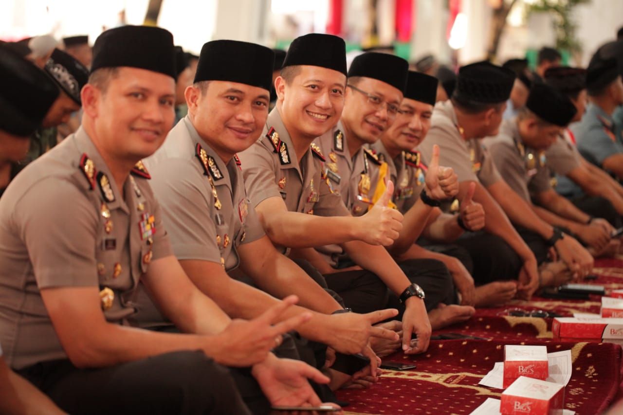 Kapolres Batu Menghadiri Safari Romadhon Kapolri dan panglima TNI di Polrestabes Surabaya