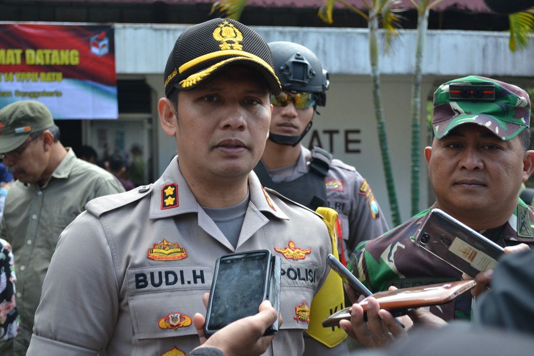 Kapolres Batu Bersama Forkopimda Kota Batu Cek Pelaksanaan Pungut Suara