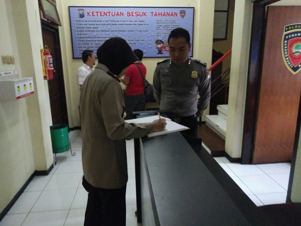 Waka Polres Batu Melaksanakan pengecekan dan kontrol tahanan