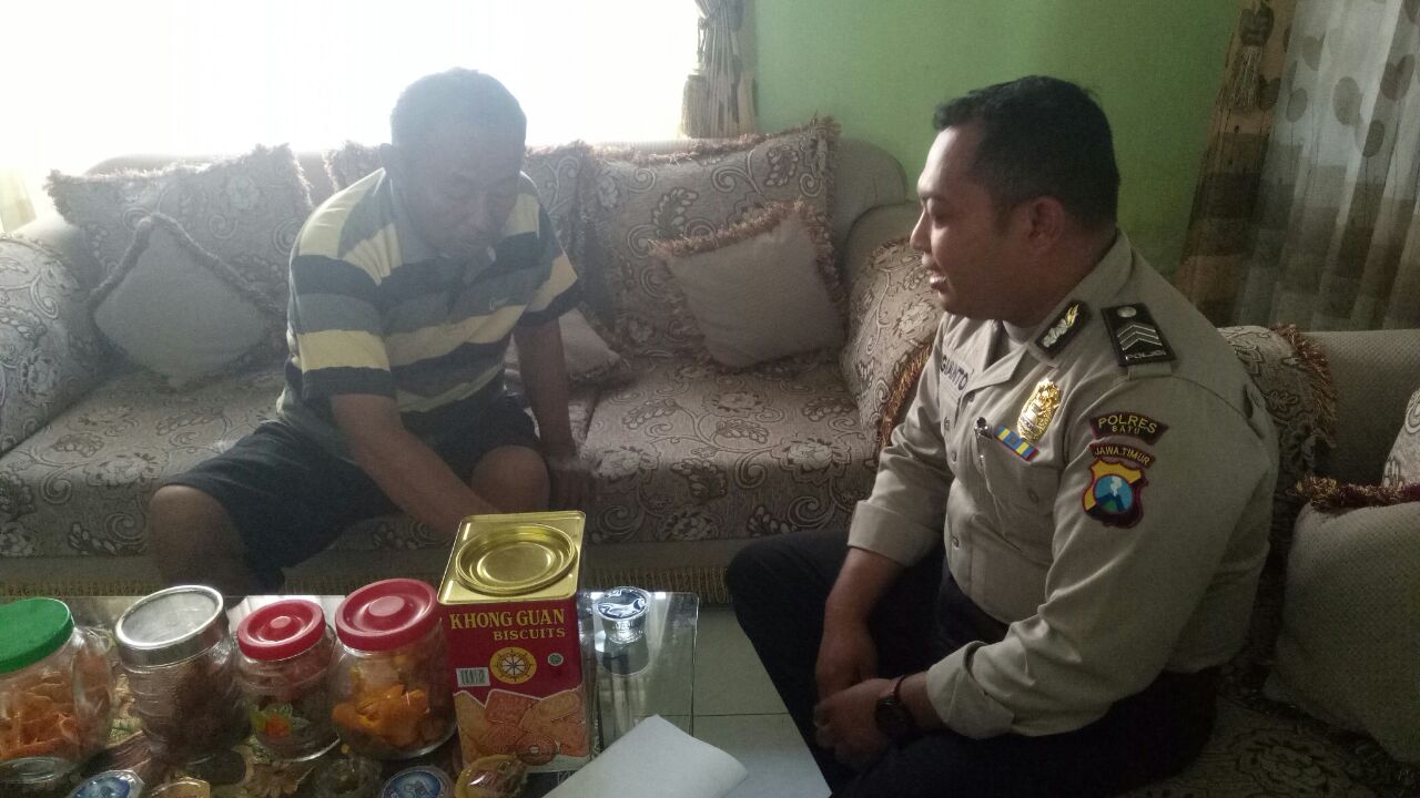 Giat sambang Bhabinkamtibmas Desa Bayem Polsek Kasembon Polres Batu