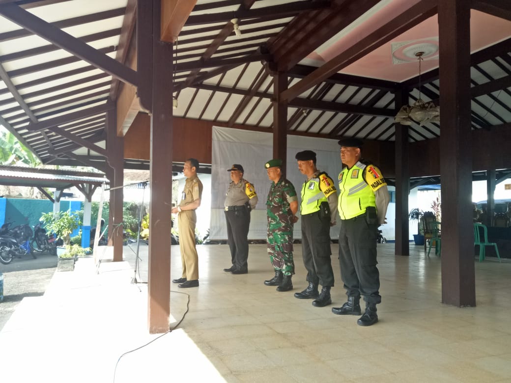 Kapolsek Kasembon Melaksanakan Apel Kesiapan pasukan dalam rangka pengamanan TPS