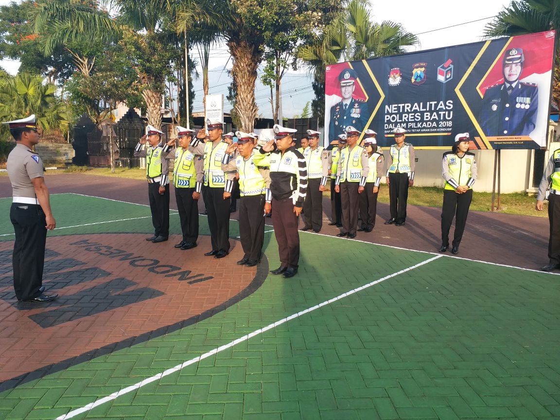 Giat Apel Pagi, Satuan Lantas Polres Batu Giatan Apel Pagi Sebelum Laksanakan Poros Pagi Semangat dan Bersama