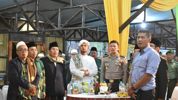 Halal Bihalal Kapolres Batu Beserta Forkompimda Kota Batu, Ketua PC NU Kota Batu dan Habib Jamal bin Thoha Ba’agil di Hall Selamat Pagi Indonesia