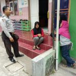 Door To Door System Tingkatkan Kepercayaan Masyarakat terhadap Polri Bhabinkamtibmas Desa Oro Oro Ombo Polsek Batu Kota Polres Batu