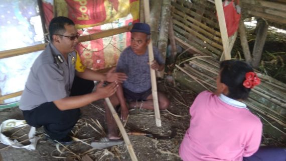 Kegiatan Sambang Desa Bhabinkamtibmas Kelurahan Songgokerto Polsek Batu Kota