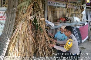 Bripka Junaedi Salam selalu hadir dalam kegiatan masyarakat, untuk meningkatkan Kepercayaan Masyarakat terhadap Polri