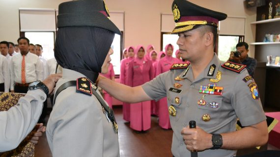 Kapolres Batu Pimpin Sertijab Wakapolres dan Kabag Ops