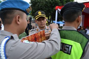 Kapolres Batu Pimpin Apel Gelar Pasukan Ops Mantab Brata Semeru 2018