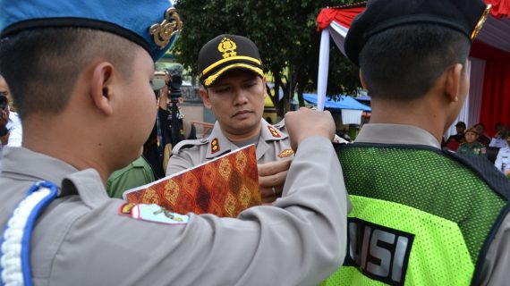 Kapolres Batu Pimpin Apel Gelar Pasukan Ops Mantab Brata Semeru 2018