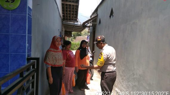 Sambang Kerukunan Tetangga Bhabinkamtibmas Kelurahan Songgokerto Polsek Batu Kota