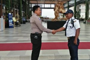 Peningkatan Pam Swakarsa Bhabinkamtibmas Kelurahan Sisir Polsek Batu Kota Sambang Satpam Golden Tulip Batu