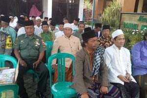 Bhabinkamtibmas Polsek Pujon Polres Batu Menghadiri Pengajian Dan Santunan Anak Yatim Di Desa Tawangsari