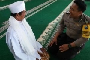 Sambang Dan Silaturahmi Tokoh Agama Bhabinkamtibmas Kelurahan Sisir Polsek Batu Kota