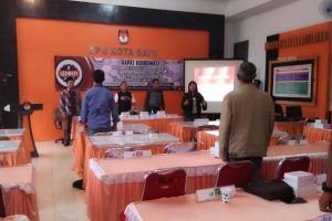Kantor KPU Kota Batu Rapat Koordinasi Pencermatan Daftar Pemilih