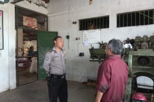 BHABINKAMTIBMAS KEL. NGAGLIK POLSEK BATU KOTA POLRES BATU UNTUK TETAP TERJAGA AMAN