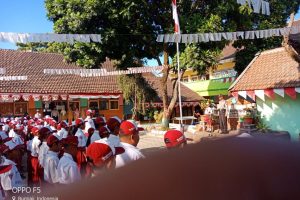 Kanit Bimas Menjadi Pembina Upacara,Polsek Bumiaji Polres Batu