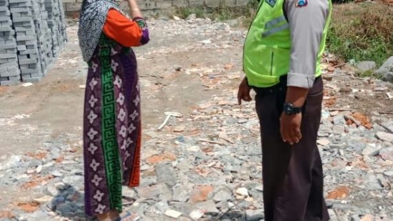 Kanit Bimmas Polsek Batu DDS Kunjungan Warga desa binaan