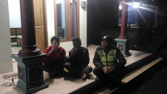 Giatkan  Patroli Malam Hari Polsek Bumiaji Polres Batu antisipasi terjadinya kejadian kriminal