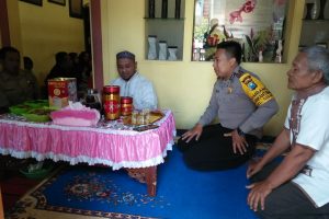 Bhabinkamtibmas Kelurahan Sisir  Polsek Batu Kota Polres Batu Menjaga Wilayah Aman