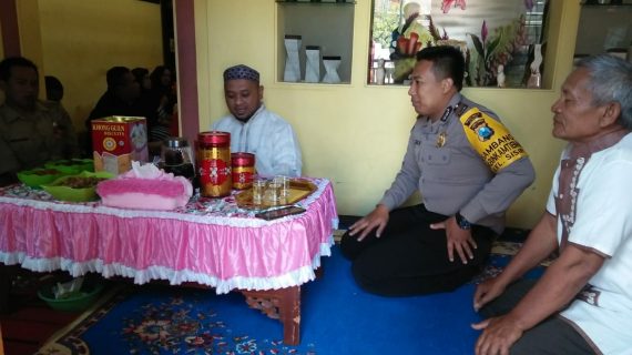 Bhabinkamtibmas Kelurahan Sisir  Polsek Batu Kota Polres Batu Menjaga Wilayah Aman