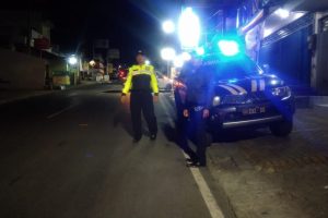 Anggota Bhabinkamtibmas melaksanakan Patroli rutin antisipasi 3 Cepu dan kerawanan & kriminalitas di Wilayah Hukum Polsek Bumiaji