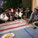 Bhabin desa Pendem Polsek Junrejo sambang dan hadiri tahlil malam ke – 7 di rumah duka warganya