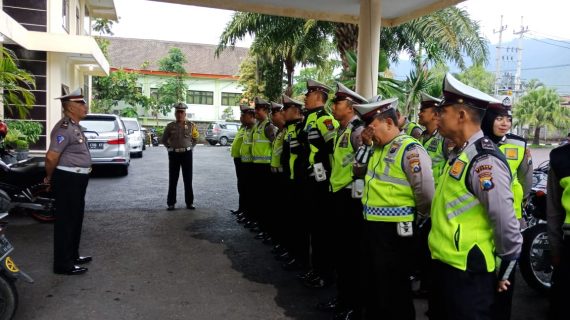 Tingkatkan Kedisiplinan Anggotanyam, Satlantas Polres Batu Gelar Apel Rutin Pagi Hari