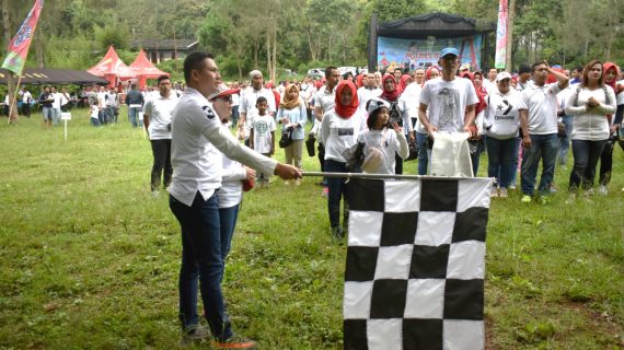 Bian personil D’bagindaz meriahkan acara Family Gathering Polres Batu