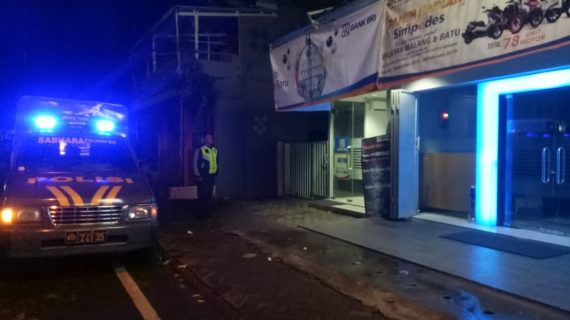 anggota Polsek Junrejo Polres Batu Giatkan Patroli Malam Jaga Kamtibmas