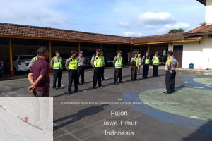 Kapolsek Pujon Pimpin Apel Pagi Tepat Waktu