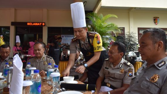 Bukan Ajang Untuk Bersedih, Polres Batu Menggelar Acara Makan Bersama Purnawirawan