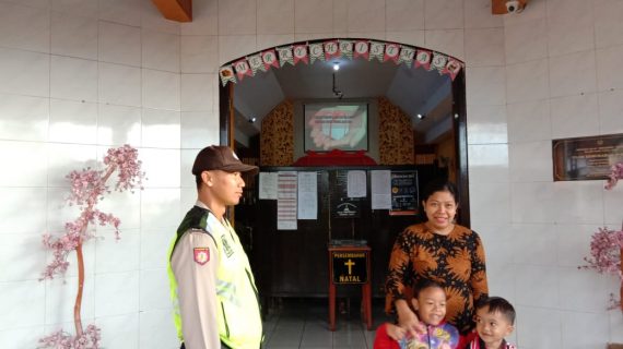 Dalam Rangka Tingkatkan Keamanan Tempat Ibadah, Polsek Junrejo Polres Batu Laksanakan Pengamanan Lokasi