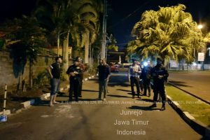 Dalam Rangka Menjaga Keamanan Mako,  Polres Batu Melaksanakan Patroli Mako